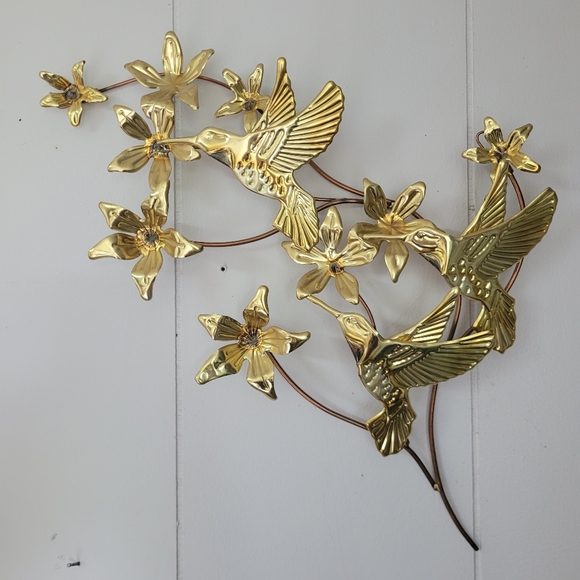 Vintage Other - Vintage Brass Hummingbird Floral Wire Wall Art